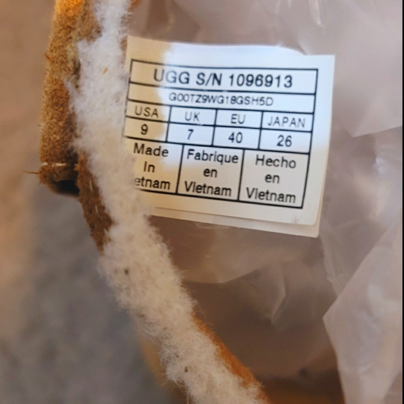 SOLD OUT UGG CATICA Western Style Ankle Boots S-9. - Picture 12 of 12